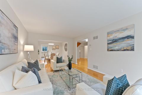 Photo 1 at 25 Briarscross Boulevard, Agincourt North, Toronto