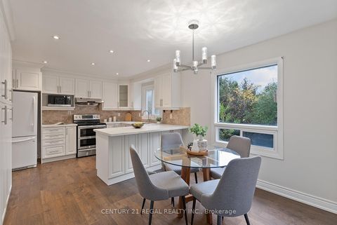 Photo 2 at 25 Briarscross Boulevard, Agincourt North, Toronto