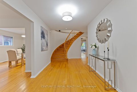 Photo 4 at 25 Briarscross Boulevard, Agincourt North, Toronto