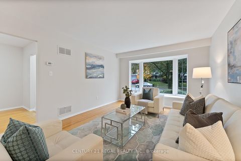 Photo 7 at 25 Briarscross Boulevard, Agincourt North, Toronto