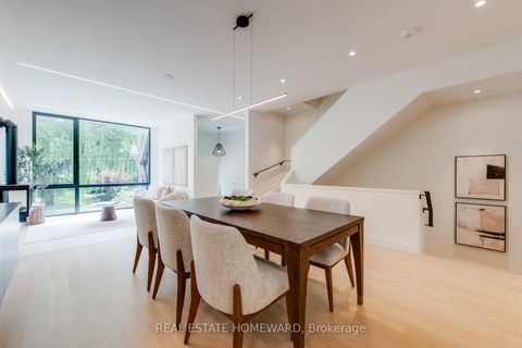 Photo 9 at 174 Kenilworth Avenue, The Beaches, Toronto