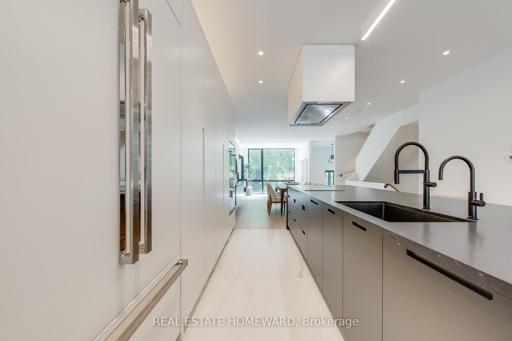 Photo 12 at 174 Kenilworth Avenue, The Beaches, Toronto Photo 12 at 174 Kenilworth Avenue, The Beaches, Toronto