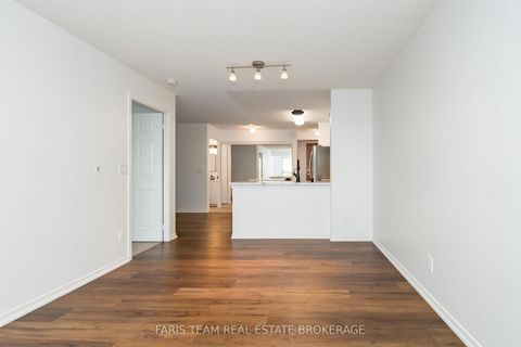 Photo 13 at 407 - 11 Oneida Crescent, Langstaff, Richmond Hill