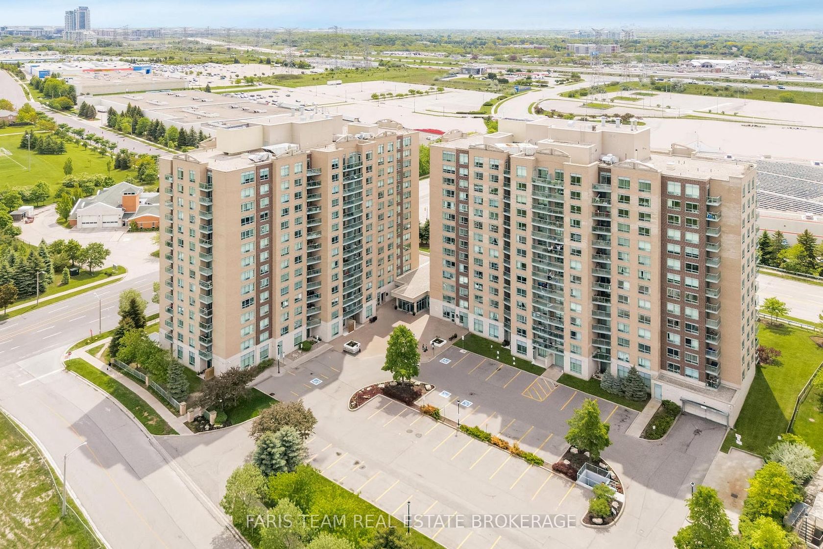 407 - 11 Oneida Crescent, Langstaff, Richmond Hill 