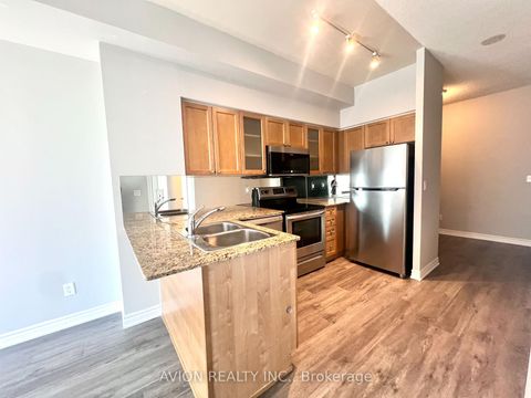 Photo 2 at 2610 - 761 Bay Street, Bay Street Corridor, Toronto