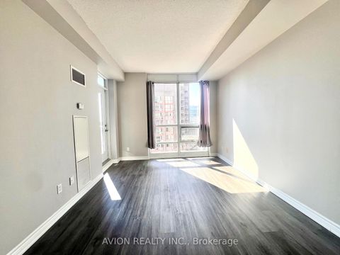 Photo 5 at 2610 - 761 Bay Street, Bay Street Corridor, Toronto