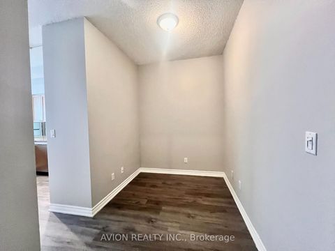 Photo 6 at 2610 - 761 Bay Street, Bay Street Corridor, Toronto