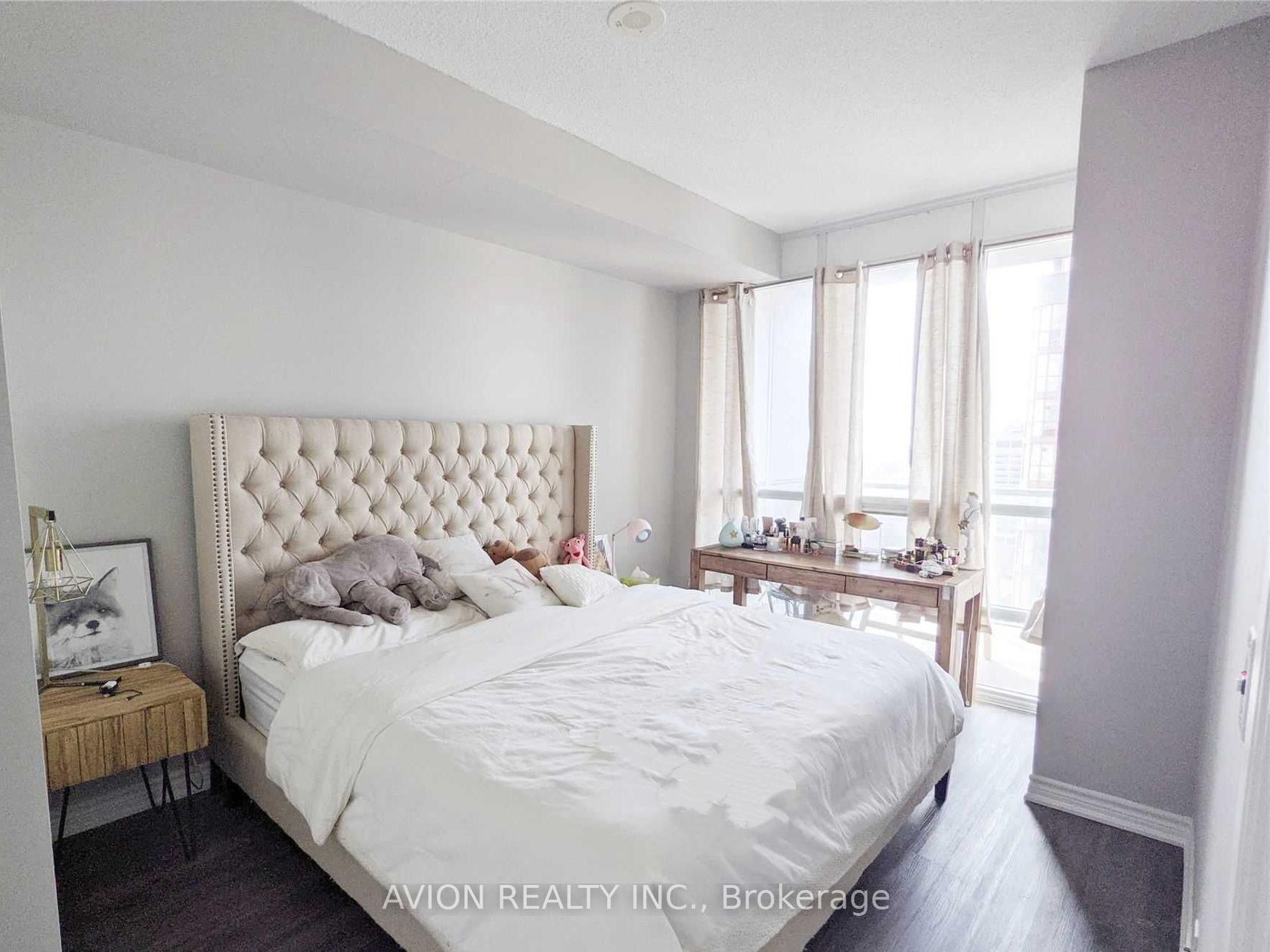 Photo 7 at 2610 - 761 Bay Street, Bay Street Corridor, Toronto Photo 7 at 2610 - 761 Bay Street, Bay Street Corridor, Toronto