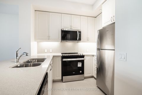 Photo 13 at 4955 Yonge Street, Willowdale East, Toronto