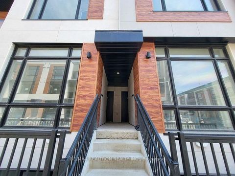 Photo 2 at 1003 - 14 David Eyer Road, Rural Richmond Hill, Richmond Hill