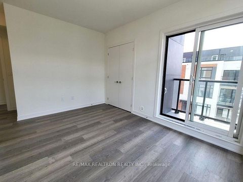 Photo 13 at 1003 - 14 David Eyer Road, Rural Richmond Hill, Richmond Hill