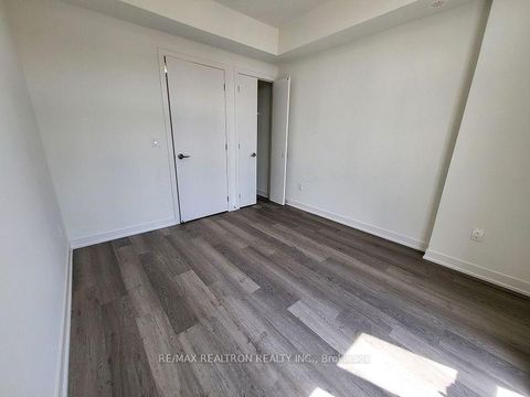 Photo 18 at 1003 - 14 David Eyer Road, Rural Richmond Hill, Richmond Hill