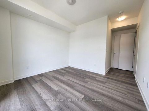 Photo 21 at 1003 - 14 David Eyer Road, Rural Richmond Hill, Richmond Hill