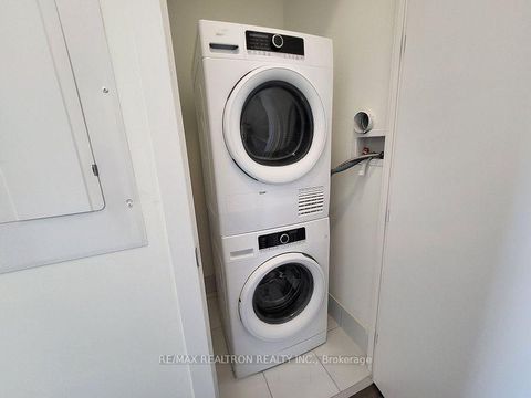 Photo 24 at 1003 - 14 David Eyer Road, Rural Richmond Hill, Richmond Hill