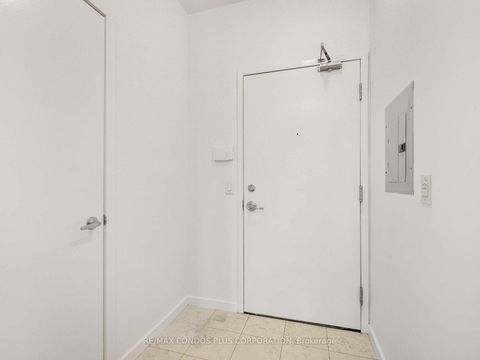 Photo 2 at 2209 - 208 Queens Quay W, Waterfront Communities C1, Toronto