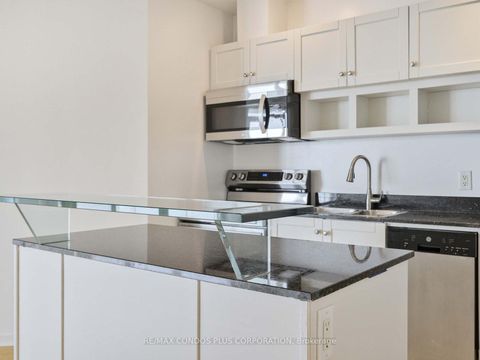 Photo 10 at 2209 - 208 Queens Quay W, Waterfront Communities C1, Toronto