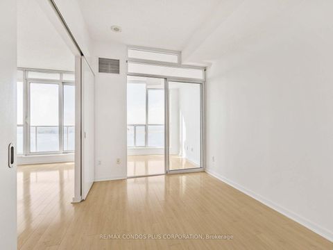 Photo 13 at 2209 - 208 Queens Quay W, Waterfront Communities C1, Toronto