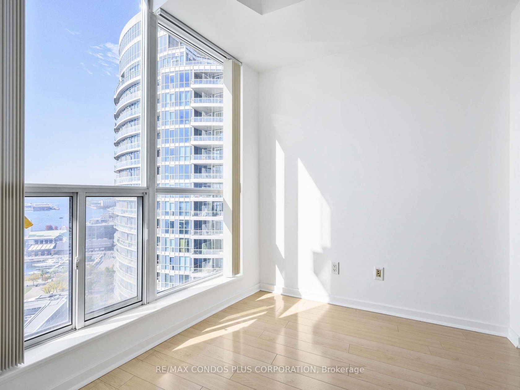 Photo 16 at 2209 - 208 Queens Quay W, Waterfront Communities C1, Toronto Photo 16 at 2209 - 208 Queens Quay W, Waterfront Communities C1, Toronto