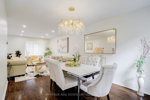 Photo 7 at 167 Covent Crescent, Aurora Highlands, Aurora