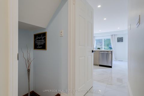 Photo 30 at 167 Covent Crescent, Aurora Highlands, Aurora