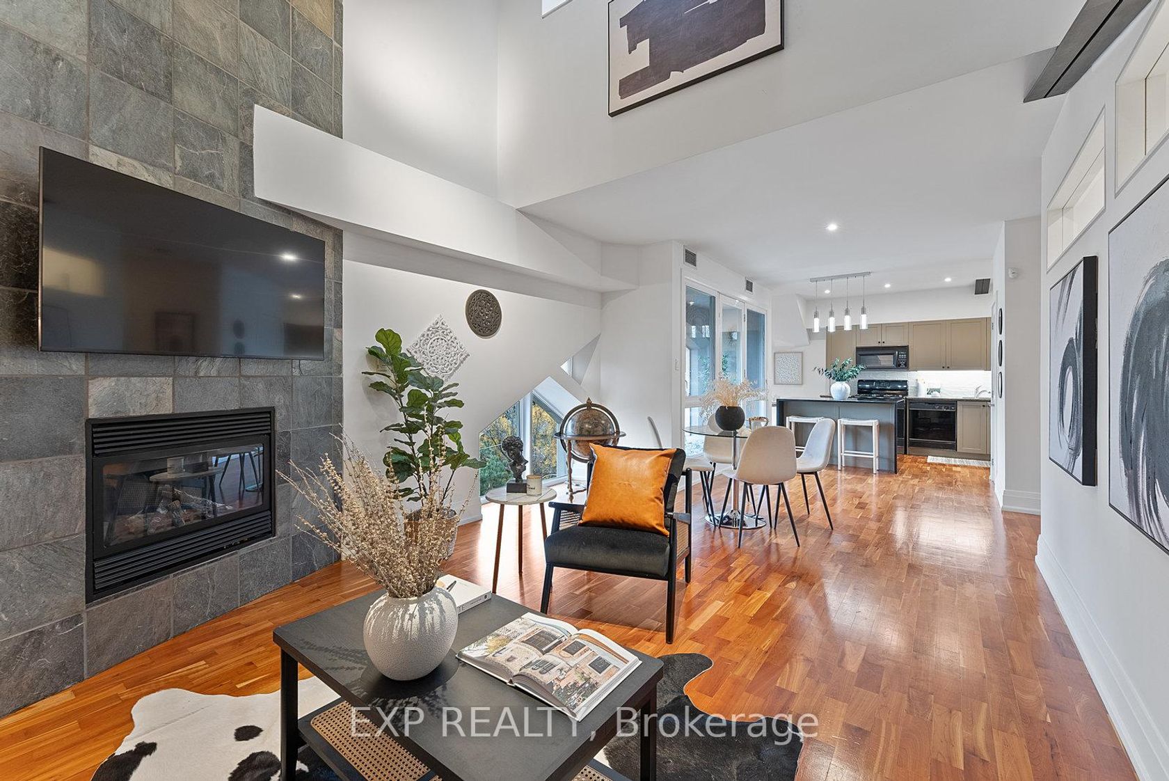 Photo 10 at 305 - 660 Pape Avenue, North Riverdale, Toronto Photo 10 at 305 - 660 Pape Avenue, North Riverdale, Toronto