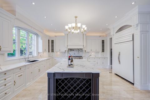 Photo 12 at 9 Highland Court, Aurora Village, Aurora