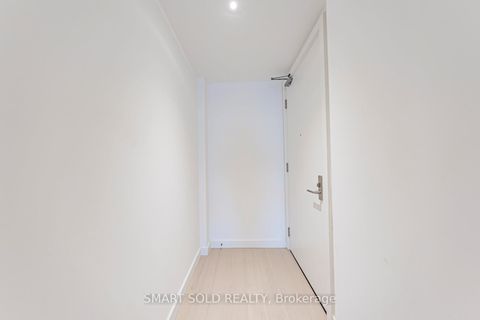 Photo 6 at 1307 - 81 Wellesley Street E, Yonge Corridor, Toronto Photo 6 at 1307 - 81 Wellesley Street E, Yonge Corridor, Toronto