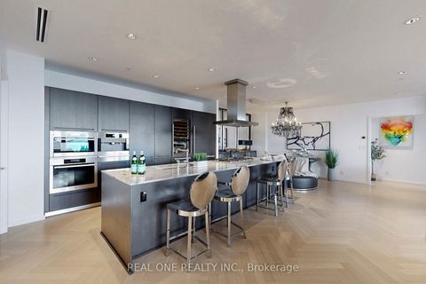 Photo 11 at 6205 - 180 UNIVERSITY Avenue, Bay Street Corridor, Toronto