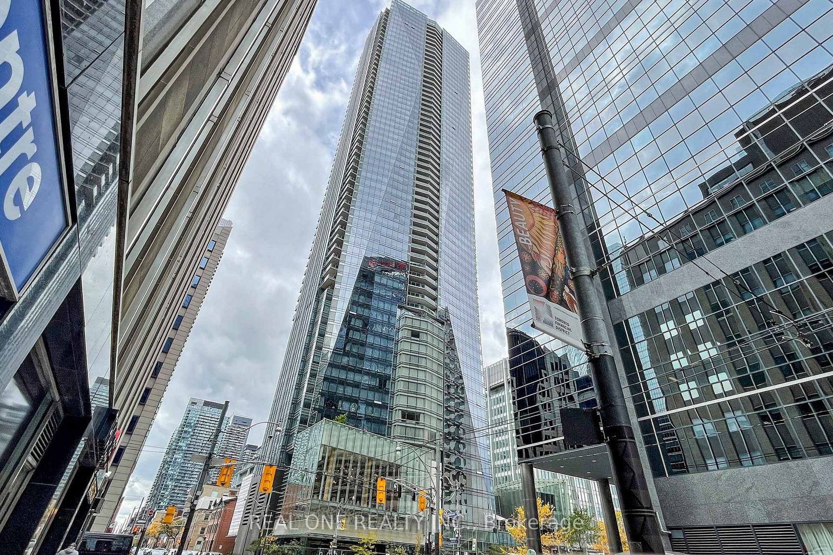 Photo 1 at 6205 - 180 UNIVERSITY Avenue, Bay Street Corridor, Toronto Photo 1 at 6205 - 180 UNIVERSITY Avenue, Bay Street Corridor, Toronto