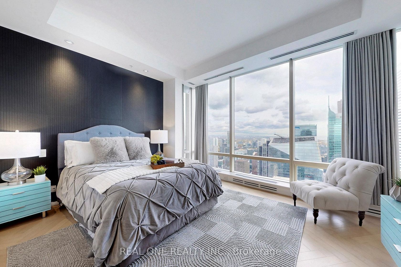 Photo 25 at 6205 - 180 UNIVERSITY Avenue, Bay Street Corridor, Toronto Photo 25 at 6205 - 180 UNIVERSITY Avenue, Bay Street Corridor, Toronto