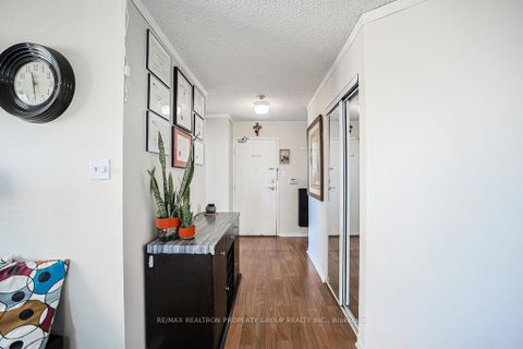 Photo 20 at 1621 - 3 Greystone Walk Drive, Kennedy Park, Toronto