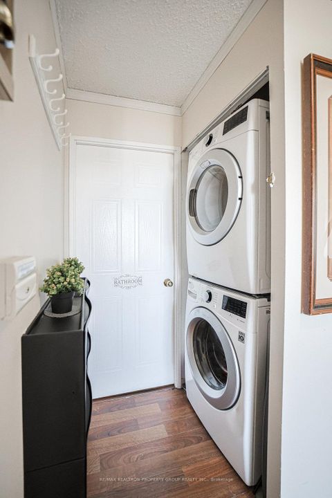 Photo 25 at 1621 - 3 Greystone Walk Drive, Kennedy Park, Toronto