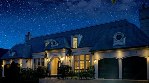 Photo 2 at 101 Forest Heights Boulevard, Windfields, Toronto