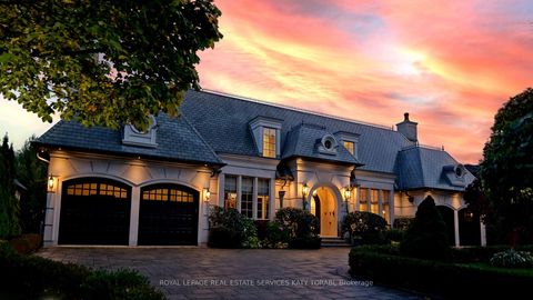 Photo 4 at 101 Forest Heights Boulevard, Windfields, Toronto