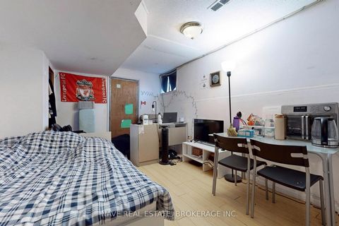 Photo 17 at 87 Steeles Avenue E, Newtonbrook East, Toronto