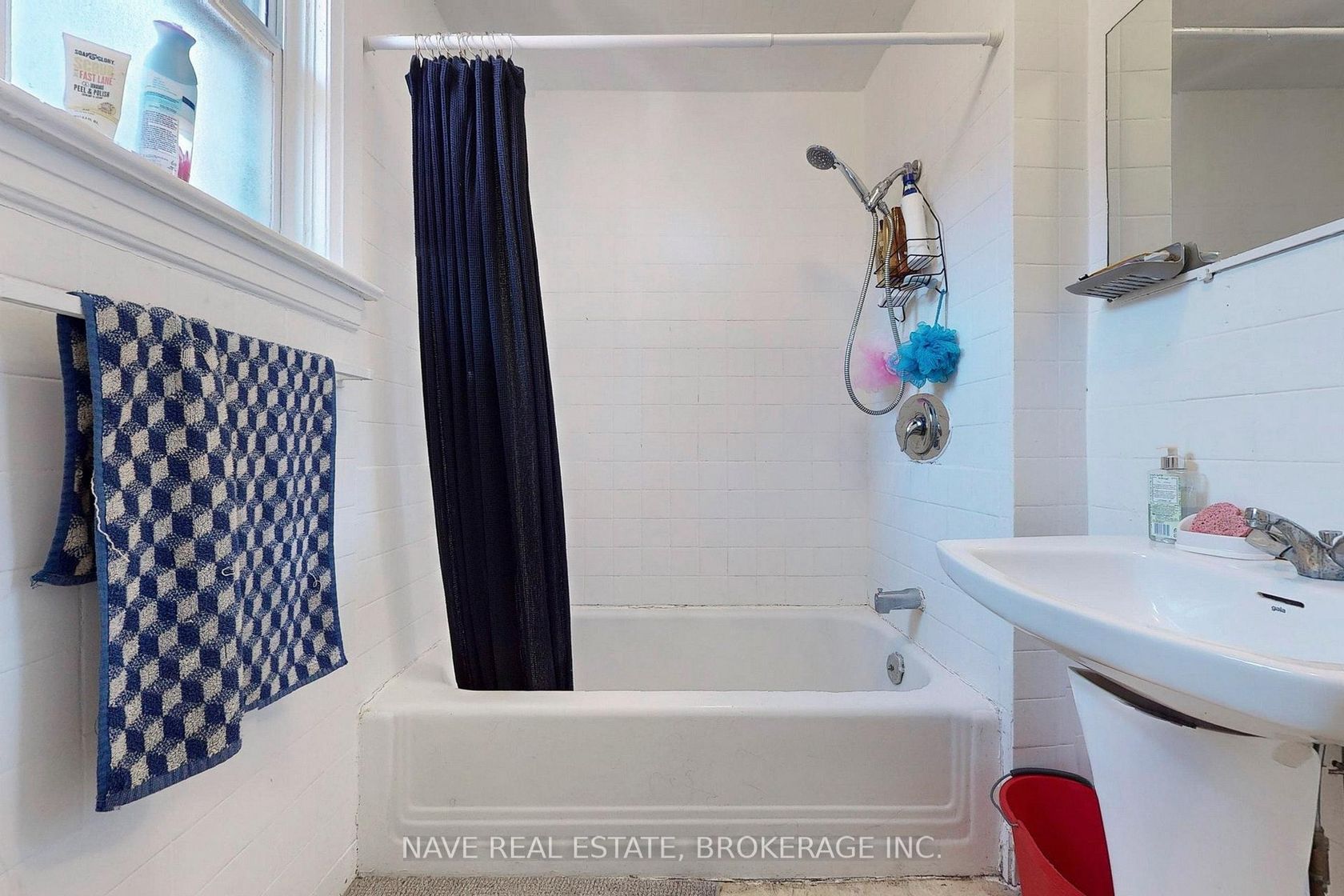 Photo 15 at 87 Steeles Avenue E, Newtonbrook East, Toronto Photo 15 at 87 Steeles Avenue E, Newtonbrook East, Toronto