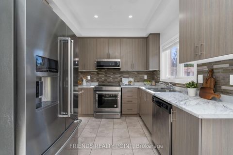 Photo 11 at 57 Forsyth Crescent, West Bayfield, Barrie