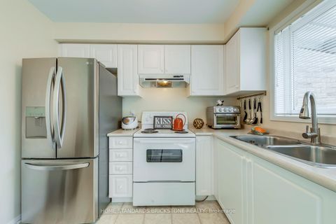 Photo 4 at 36 Trevino Circle, 400 North, Barrie