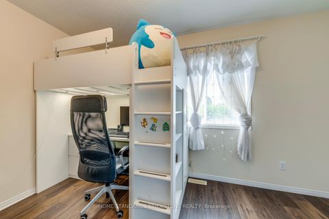 Photo 19 at 36 Trevino Circle, 400 North, Barrie