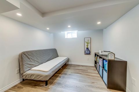 Photo 23 at 36 Trevino Circle, 400 North, Barrie