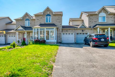 Photo 34 at 36 Trevino Circle, 400 North, Barrie