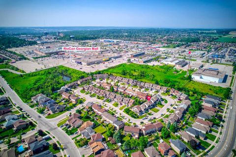 Photo 44 at 36 Trevino Circle, 400 North, Barrie