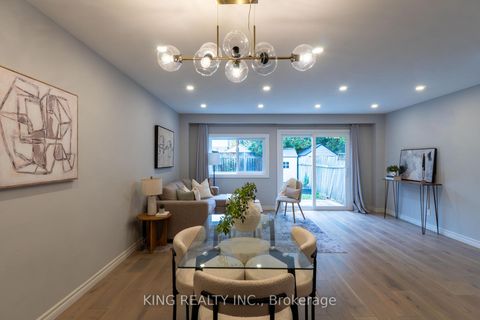 Photo 7 at 4 - 141 Ripley Court, CP College Park, Oakville