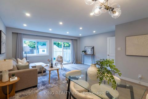 Photo 10 at 4 - 141 Ripley Court, CP College Park, Oakville