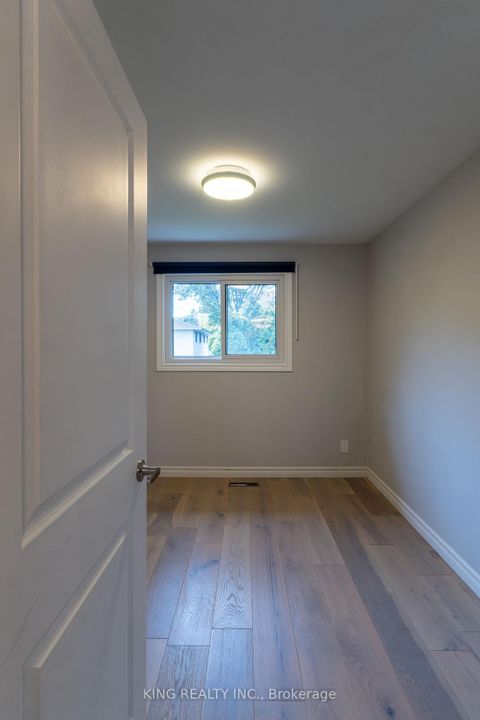 Photo 15 at 4 - 141 Ripley Court, CP College Park, Oakville