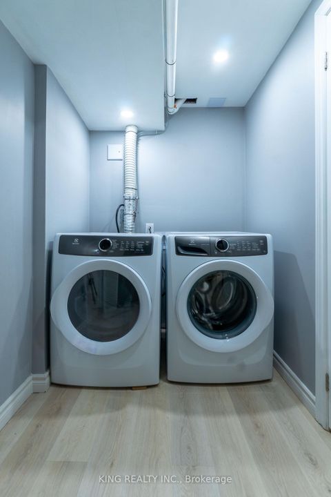 Photo 34 at 4 - 141 Ripley Court, CP College Park, Oakville