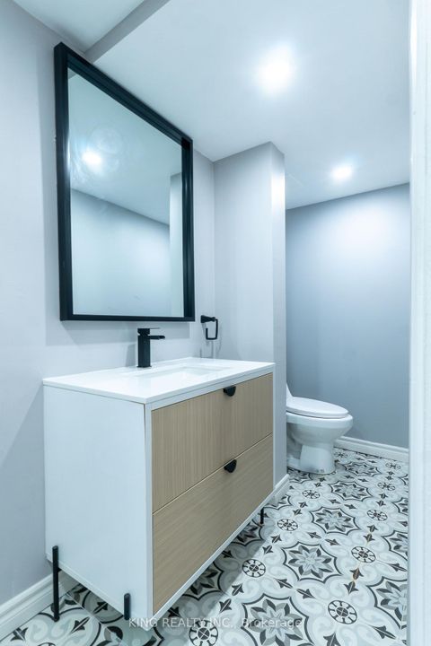 Photo 37 at 4 - 141 Ripley Court, CP College Park, Oakville