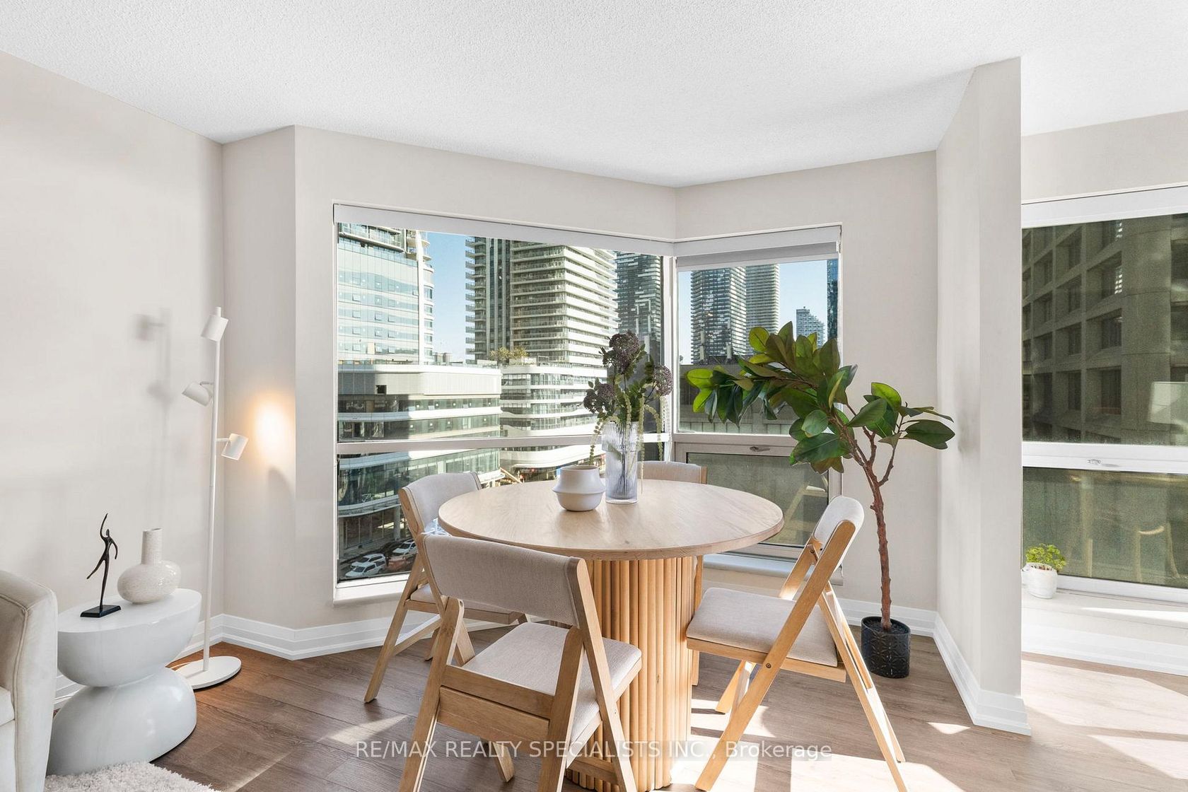 Photo 11 at 710 - 10 Yonge Street, Waterfront Communities C1, Toronto Photo 11 at 710 - 10 Yonge Street, Waterfront Communities C1, Toronto