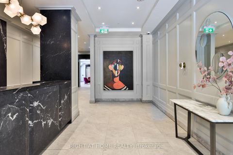 Photo 10 at 404 - 10 Prince Arthur Avenue, Annex, Toronto