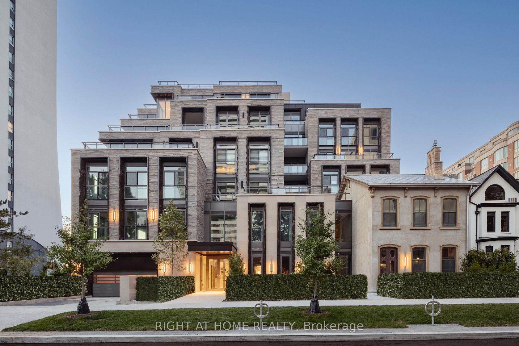 404 - 10 Prince Arthur Avenue, Annex, Toronto 